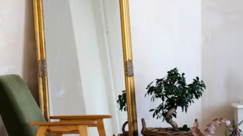 Mirror Cleaning Secret