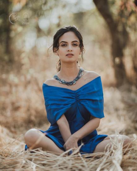 जेव्हा तुम्ही मोठी उडी घेता तेव्हा ती गोष्ट पूर्ण व्हायला बाकीच्या गोष्टी सुद्धा मदत करतात. हे मी अनुभवलं आहे. डाउन पेमेंट करताना होईल का? होईल का? असं खूप वाटतं होतं - केतकी माटेगावकर