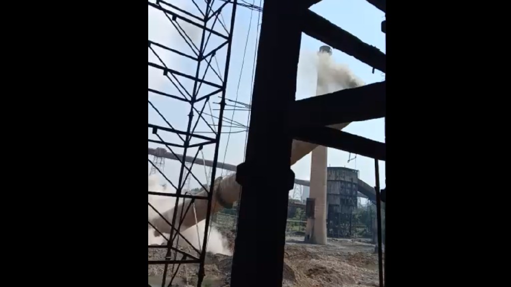 Chimneys of obsolete 210 MW set demolished Chimneys of obsolete 210 MW set demolished