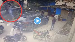 Bengaluru 13 lakh stolen from BMW car