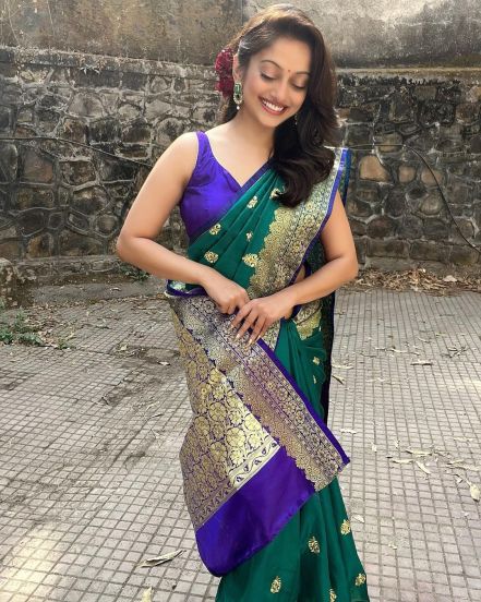 Navratri Actress Peacock Green Saree 