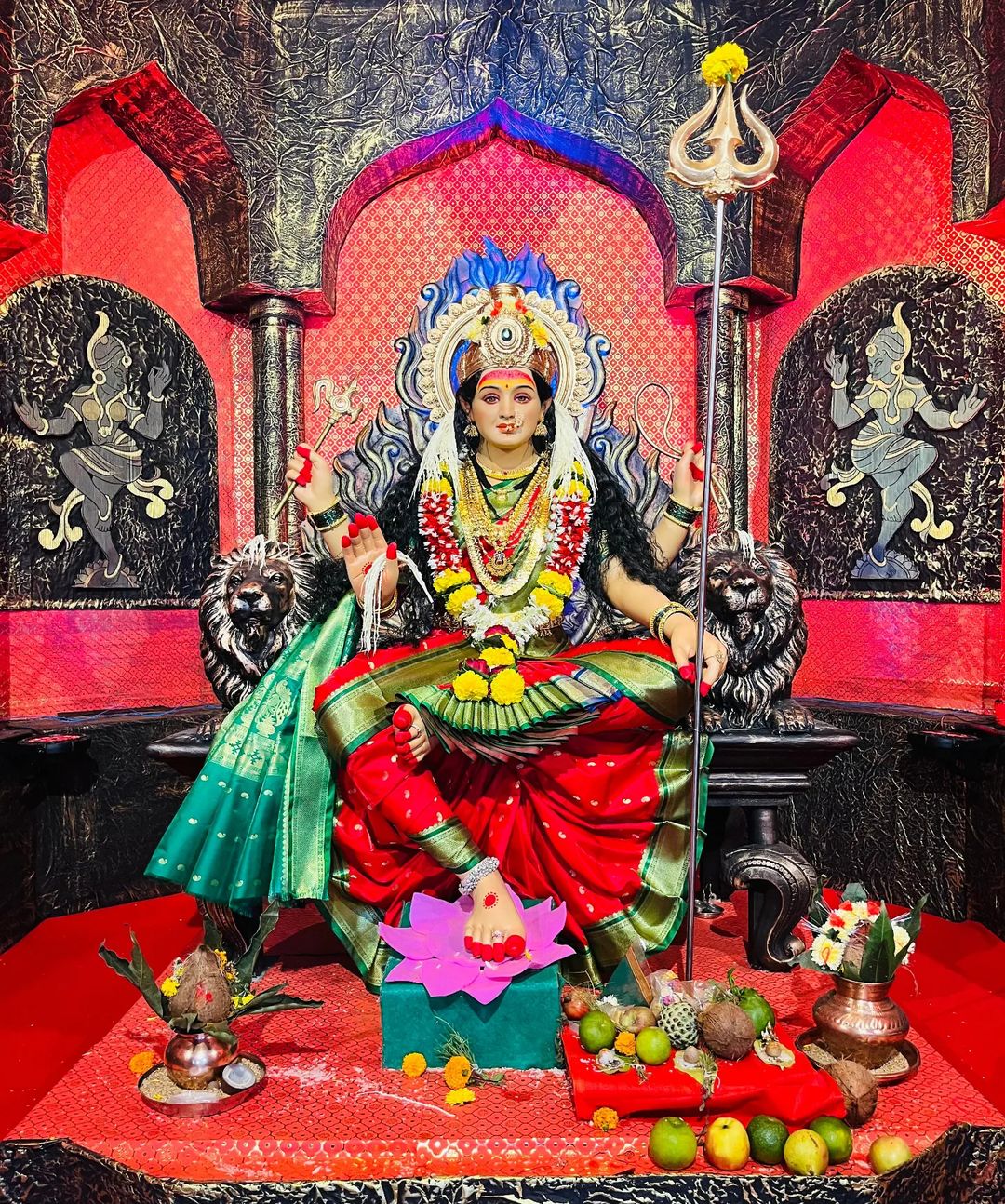 Marathi Actress Shardiya Navratri 2023 Red Colour
