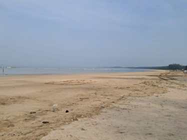 Cleanliness campaign shore of Shirgaon