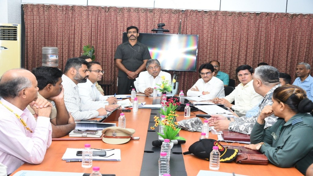 Chandrakat Patil on runway Chandrakat Patil on runway