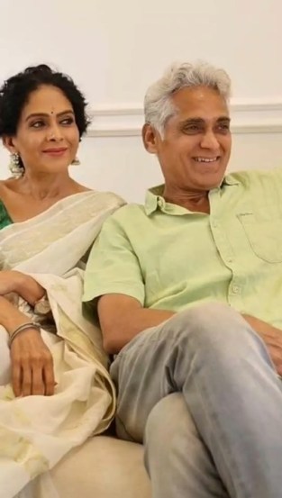 मराठीसह हिंदीतही आपल्या अभिनय कौशल्याने या जोडप्यानं छाप पाडली आहे.
