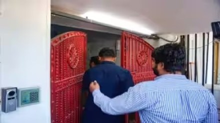 arrested newsclick editor journalist