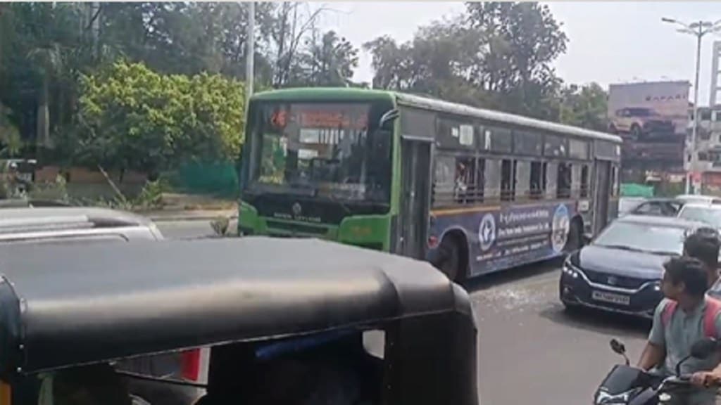 PMPL driver hit vehicles Pune PMPL driver hit vehicles Pune