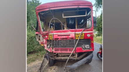 truck driver died Bus driver injured accident st bus Cargo vehicle Pimpalgaon Raja buldhana