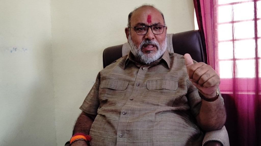 sanjay pawar manmad, manmad apmc chairman resign, sanjay pawar resign, chhagan bhujbal