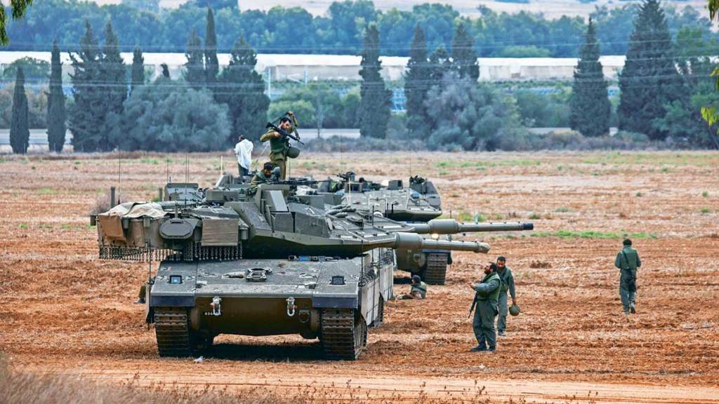 israel hamas war israeli forces mobilize at gaza border