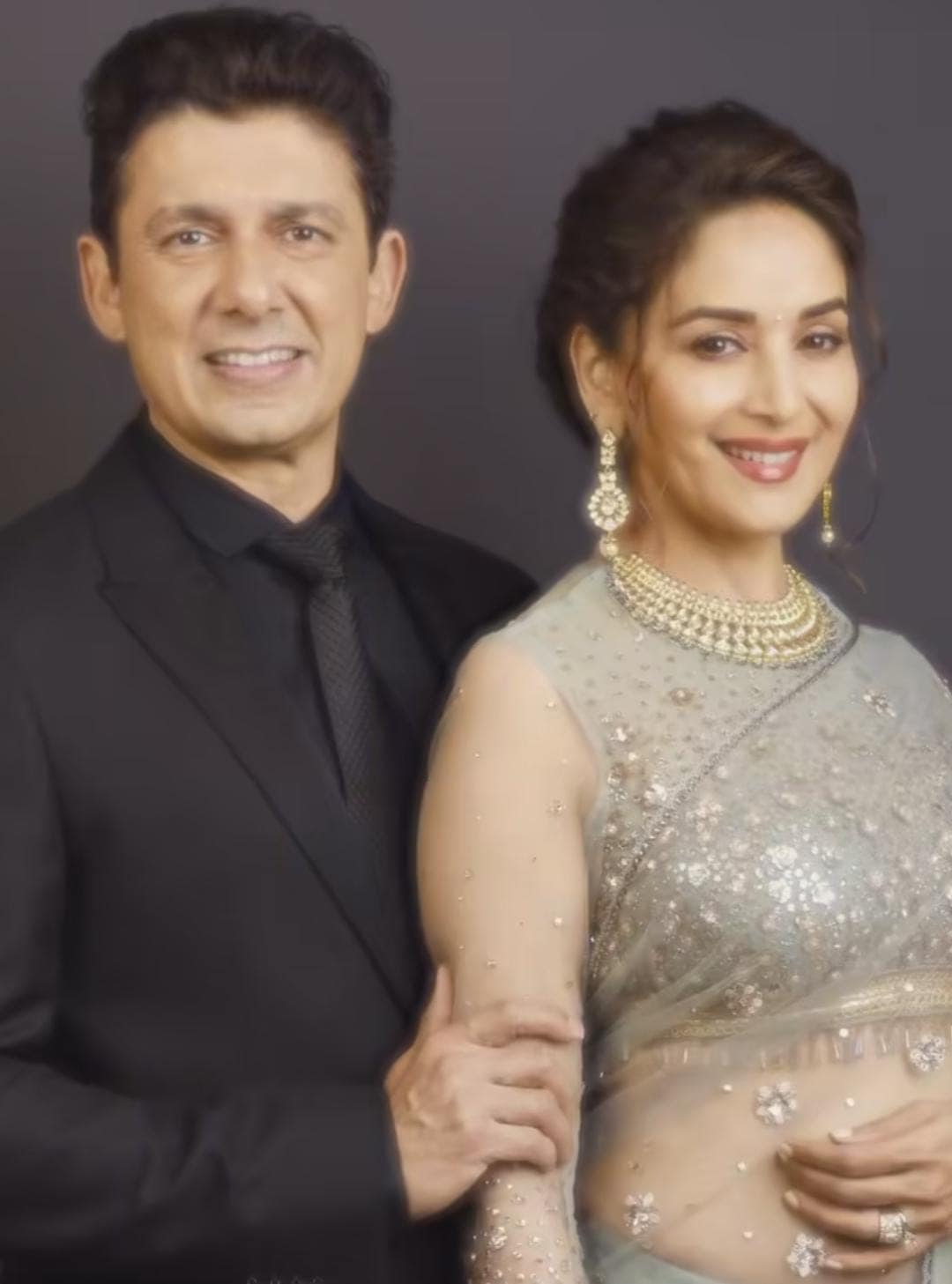 madhuri dixit and shriram nene anniversary