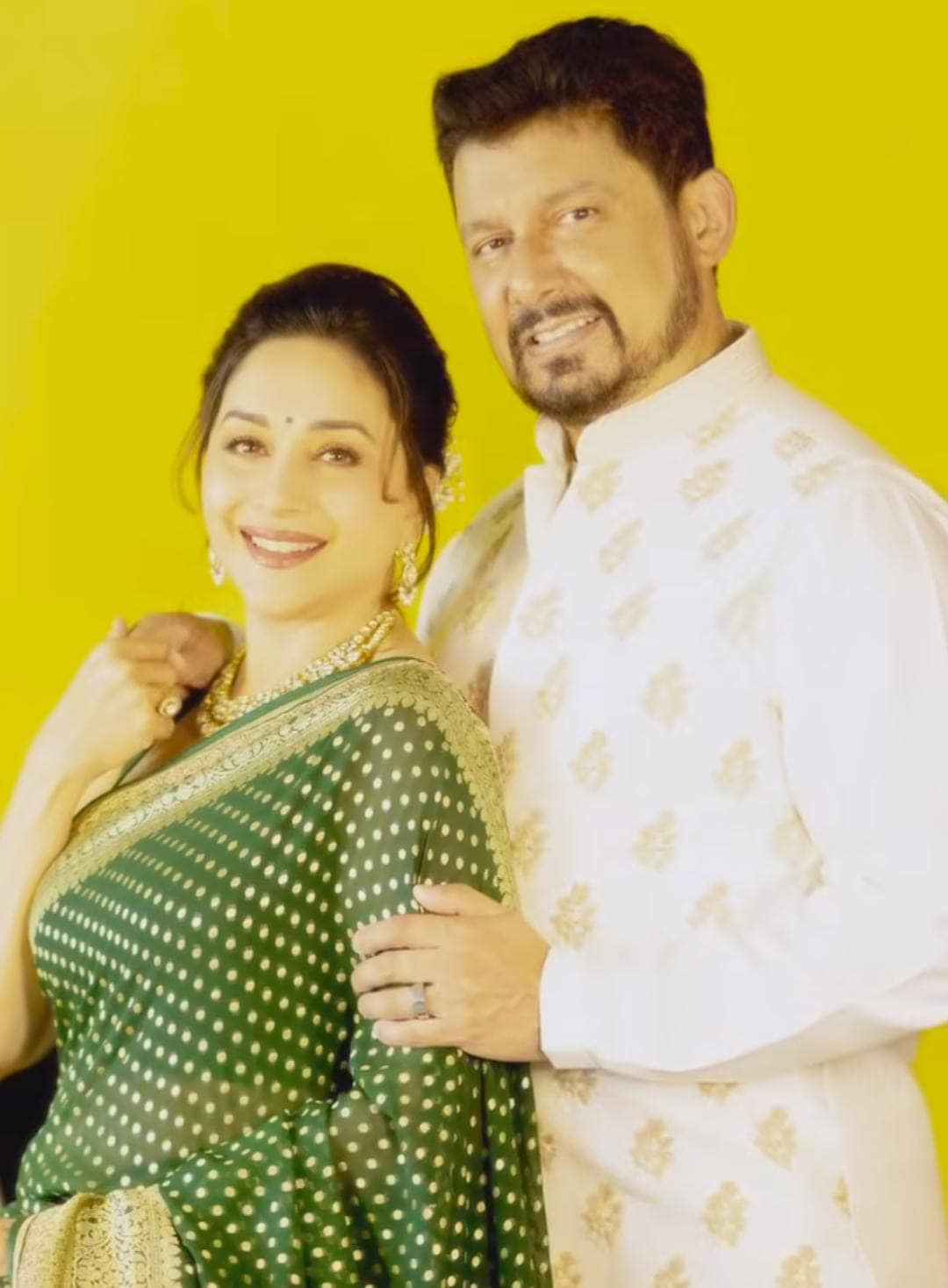 madhuri dixit and shriram nene anniversary