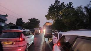 traffic jam on khopte bridge in uran