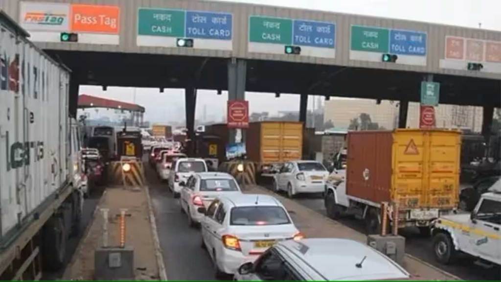toll collection on mumbai pune expressway