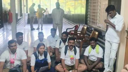 rpi athwale group workers dressed in school uniform for protest