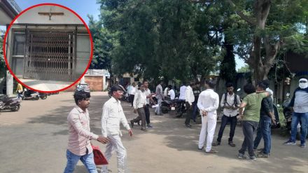 work of office of the sub-regional transport department was stopped