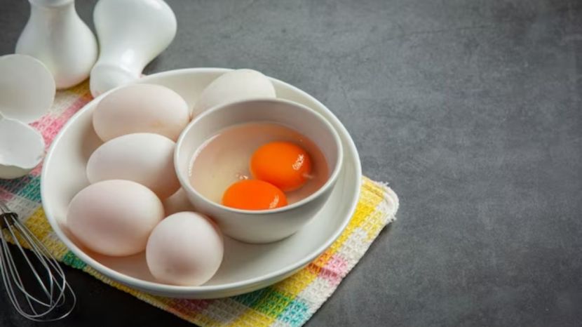 how much eggs should we eat in a week