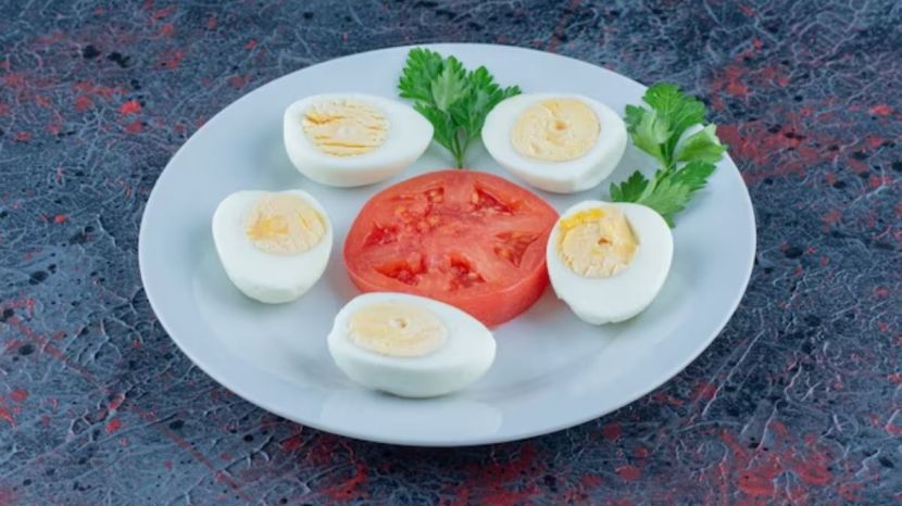 how much eggs should we eat in a week