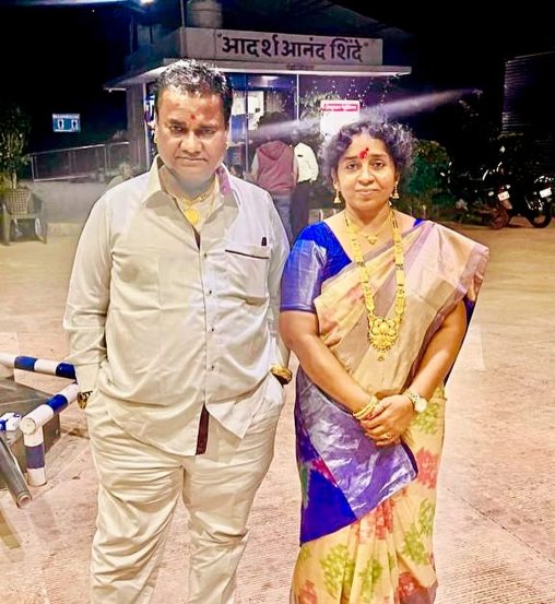 दिवाळीच्या शुभ मुहूर्तावर शिंदेशाहीने उद्योग क्षेत्रात पदार्पण करून स्वतःचा पेट्रोल पंप सुरू केला आहे.