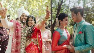 marathi actors Abhishek Deshmukh and Krutika Deo photos goes viral in amruta deshmukh and prasad jawade wedding
