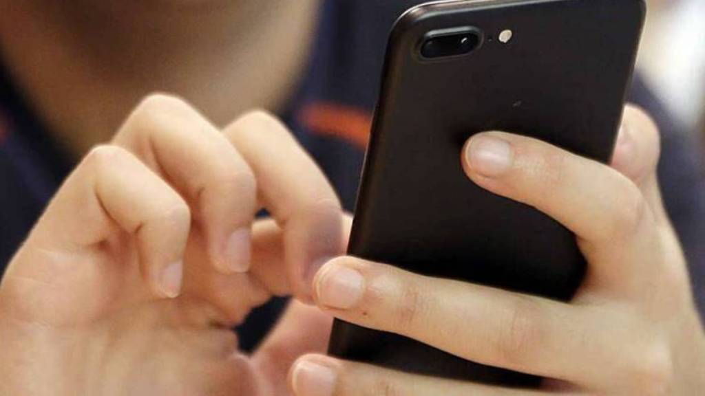The Indian government has disconnected 70 lakh mobile numbers read this solutions to keep your numbers safe