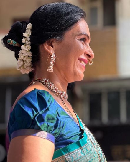 aishwarya narkar traditional diwali look