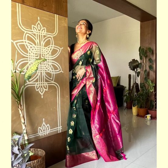 aishwarya narkar traditional diwali look