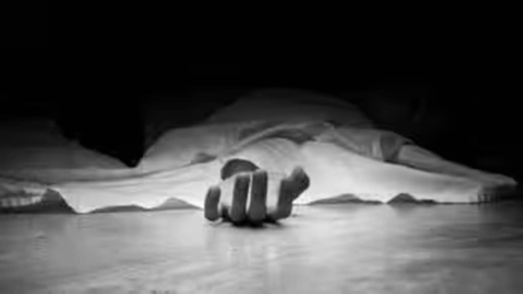 amravati wife commits suicide, dr panjabrao deshmukh medical college hospital, woman suicide in medical college hospital amravati
