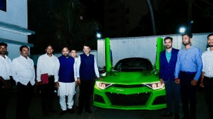 11 youths Chandrapur Yavatmal developed driverless car, DCM Devendra Fadnavis praised assured government help