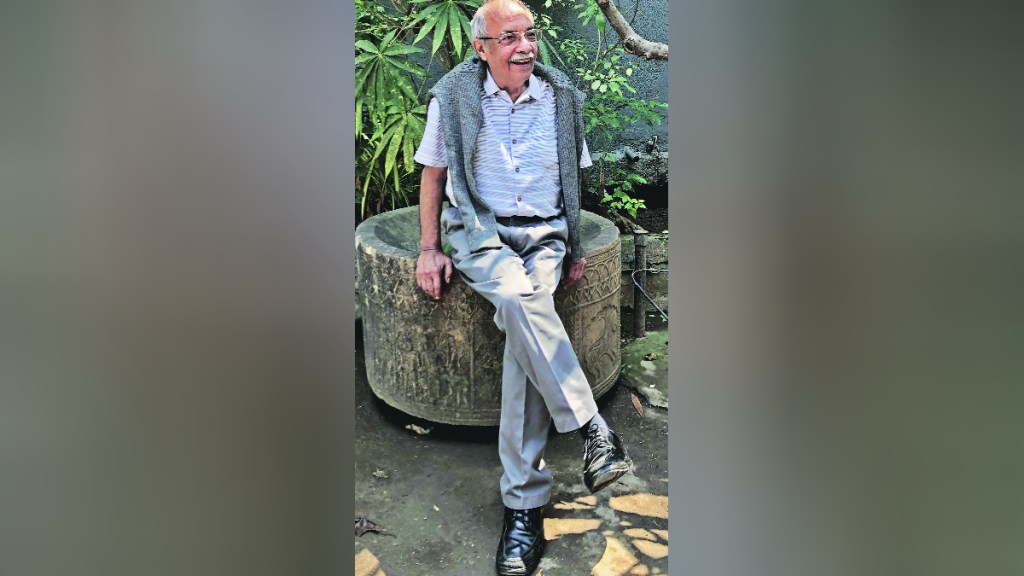 Vyaktivedh Givh Patel Painter poet dramatist Doctor