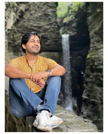 मराठीसह आता तो हिंदी सिनेसृष्टीतही पाहायला मिळत आहे.