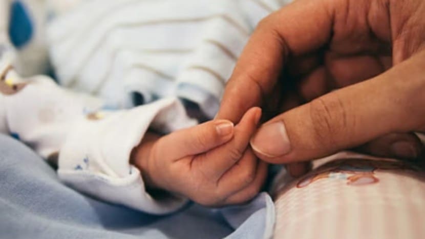 त्यामुळे त्यांची स्किनकेअर थोडी अवघड असते. अशा वेळी पालकांनी या सोप्या टिप्स लक्षात ठेवाव्यात.