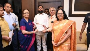 What is the assurance of the cm eknath shinde to the organizers of the literature meeting