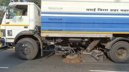 Mechanical cleaning of roads finally started in Vasai Virar Municipal Area Mechanical cleaning of roads finally started in Vasai Virar Municipal Area