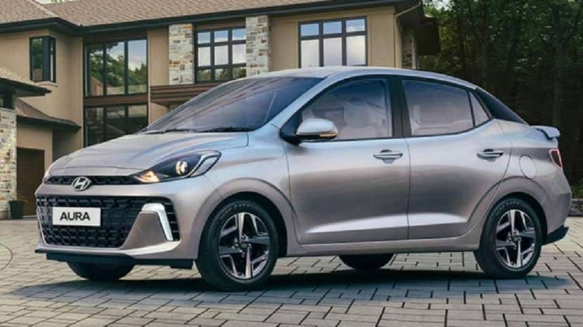 Year End Offers On Hyundai Huge discounts on cars Hyundai Aura and Verna In December 