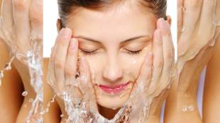 know from experts whether washing face with hot water in winter