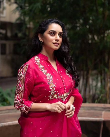 Actress Shruti Marathe 