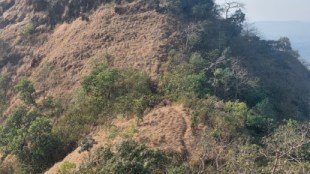 Two mounteneers rescued from Mahalaxmi mountain in Dahanu