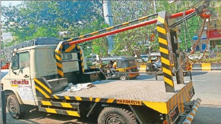 illegal parking Seawoods Mall area