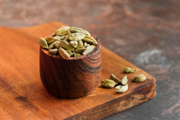 cardamom-milk-benefits