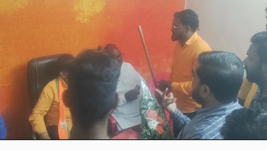 buldhana bjp clashes, clashes between two factions of bjp