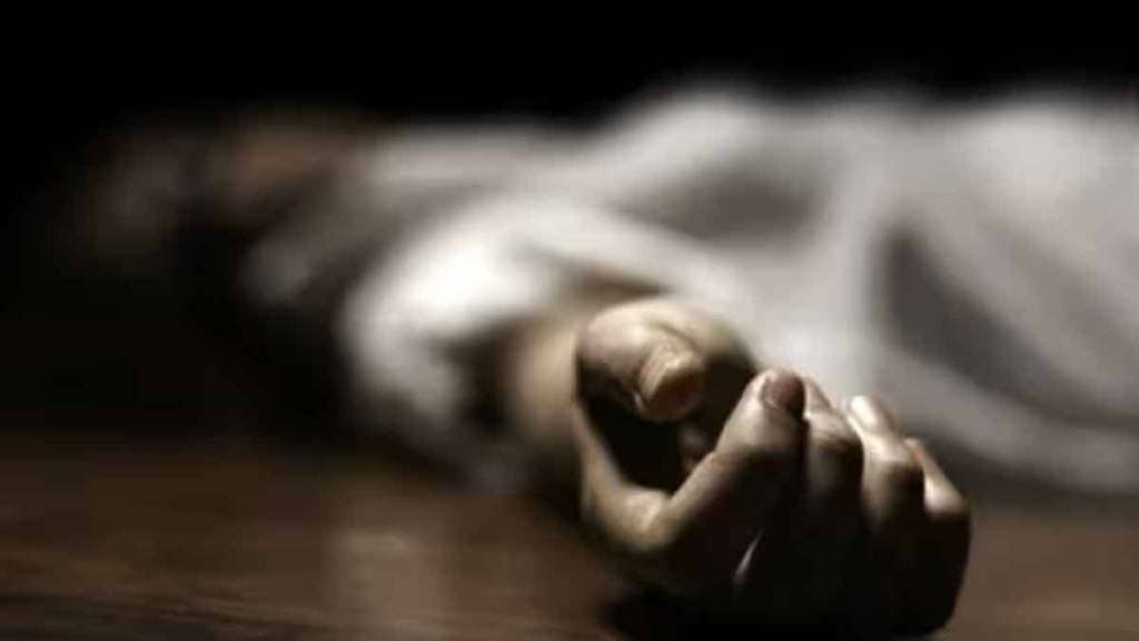 Mns women wing leader dies in kalyan after 80 percent burns in cylinder blast