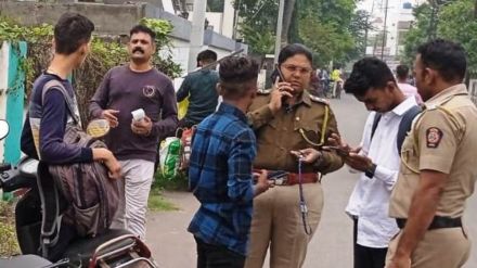 special campaign of Dhule Superintendent of Police for those loitering outside schools colleges
