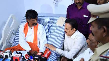 girish mahajan meet manoj jarange patil