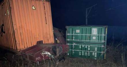 goods train derail at kasara ghat