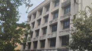 liquor party at night in maternity hospital