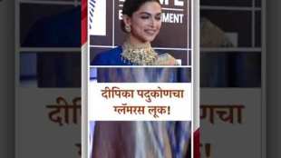 Deepika Padukones glamorous looks in a saree at Umang event