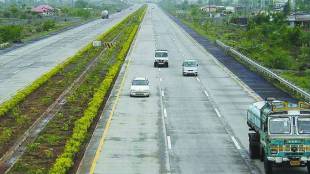 Mumbai Pune Expressway, two hour, traffic block, Thursday