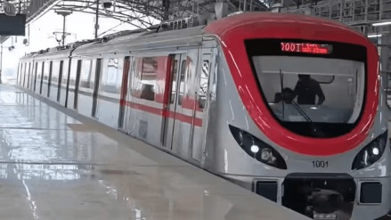 Navi Mumbai metro service 4 lakh 30 thousand passengers traveled metro navi mumbai panvel