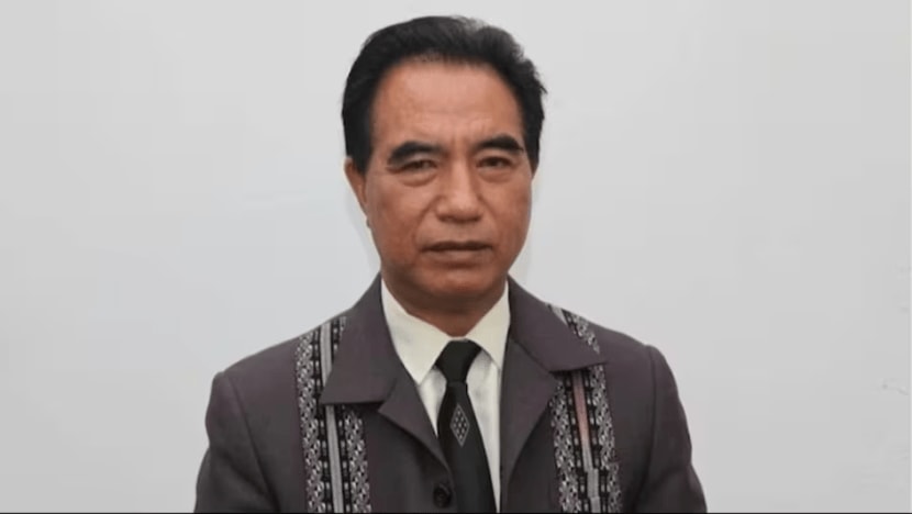 1986 मध्ये त्यांनी काँग्रेस नेत्यांशी मतभेद झाल्यानंतर मिझोराम काँग्रेस अध्यक्षपदाचा राजीनामा दिला.